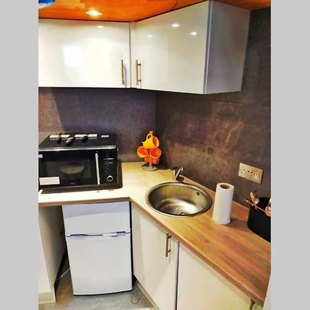 דירות בורנמות' Cute & Cosy Loft-Style Studio Close To Beach מראה חיצוני תמונה