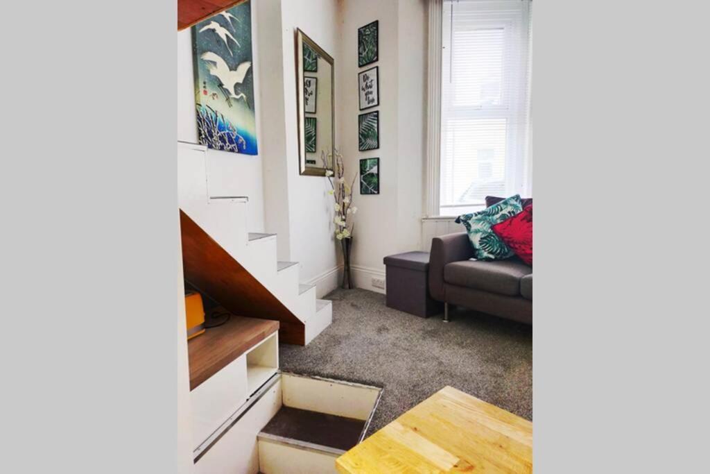 דירות בורנמות' Cute & Cosy Loft-Style Studio Close To Beach מראה חיצוני תמונה