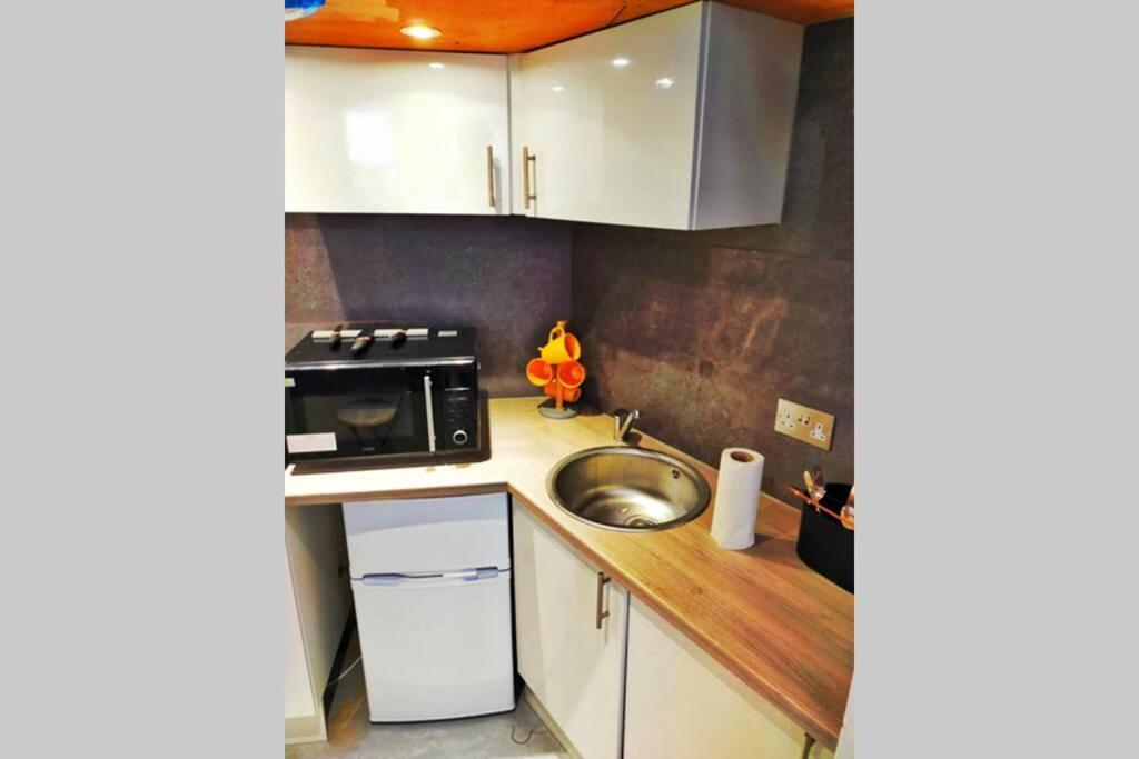 דירות בורנמות' Cute & Cosy Loft-Style Studio Close To Beach מראה חיצוני תמונה